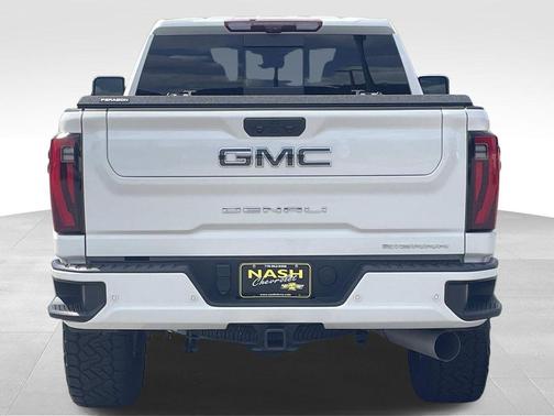 White Frost Tricoat 2024 GMC Sierra 2500 Denali Ultimate
