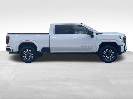 White Frost Tricoat 2024 GMC Sierra 2500 Denali Ultimate
