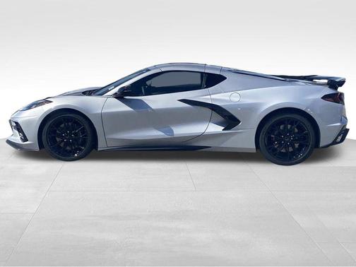2026 Chevrolet Corvette Stingray w/2LT