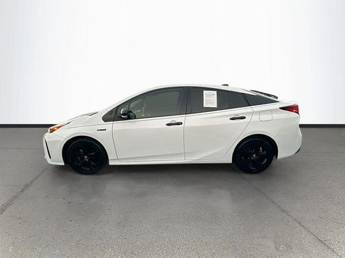 2022 Toyota Prius L