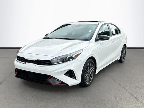 Snow White Pearl 2024 Kia Forte GT-Line