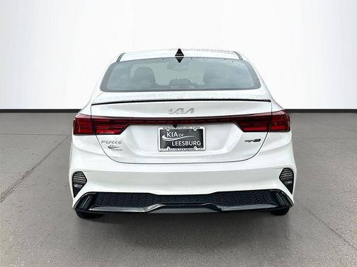 Snow White Pearl 2024 Kia Forte GT-Line