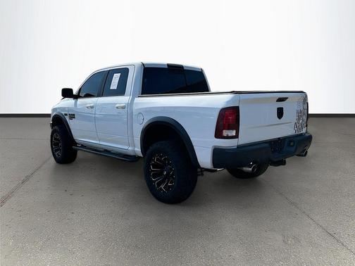 Bright White Clearcoat 2019 RAM 1500 Classic Warlock Crew Cab 4x2 5'7' Box