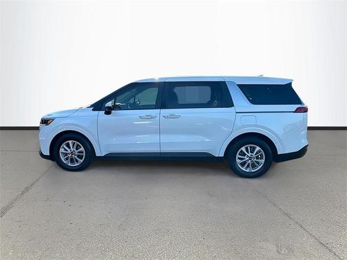 2023 Kia Carnival LX