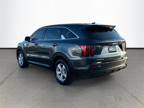 2023 Kia Sorento LX