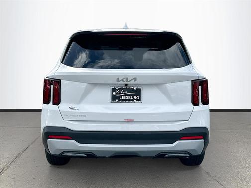 2026 Kia Sorento LX