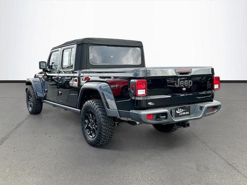 2023 Jeep Gladiator Willys 4x4