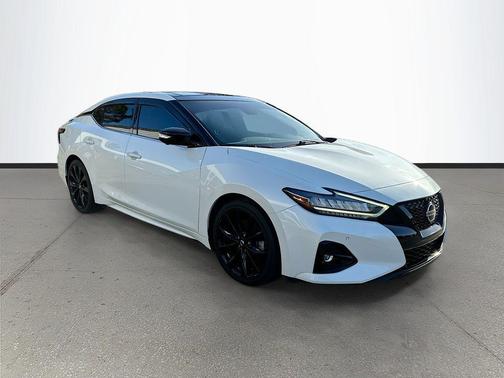 2022 Nissan Maxima SR Xtronic CVT