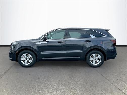 2025 Kia Sorento LX