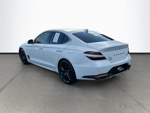 2023 Genesis G70 3.3T RWD