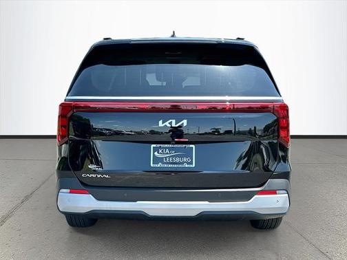 2025 Kia Carnival EX