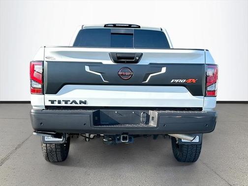2024 Nissan Titan PRO-4X