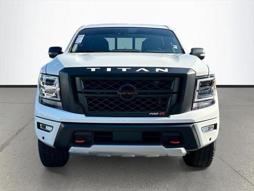 2024 Nissan Titan PRO-4X