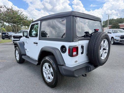 Bright White Clearcoat 2022 Jeep Wrangler Sport S