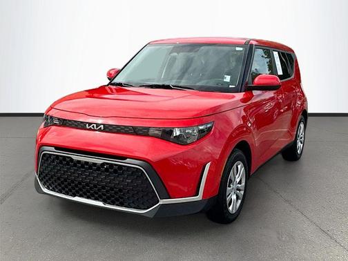 Inferno Red 2024 Kia Soul LX