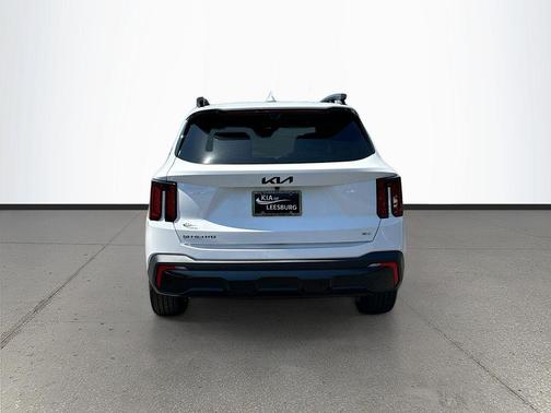 White Pearl 2026 Kia Sorento SX