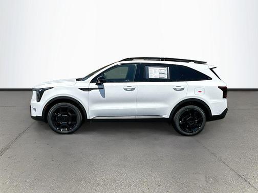 White Pearl 2026 Kia Sorento SX