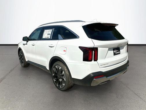 White Pearl 2026 Kia Sorento EX