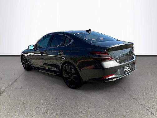 2023 Genesis G70 2.0T RWD