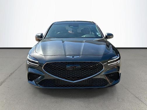 2023 Genesis G70 2.0T RWD