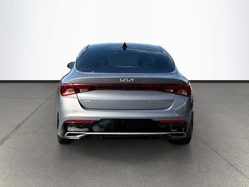 Everlasting Silver 2024 Kia K5 EX