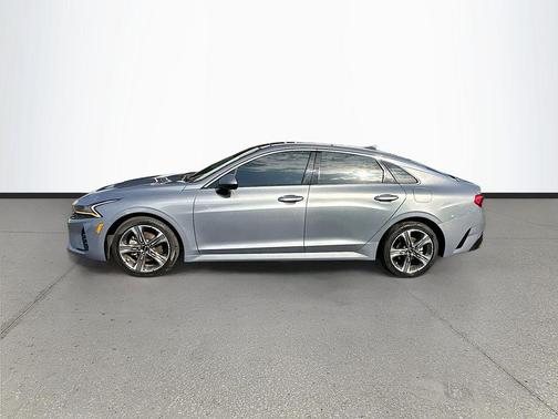 Everlasting Silver 2024 Kia K5 EX