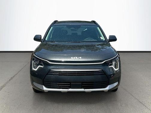 Interstellar Gr 2026 Kia Niro EX