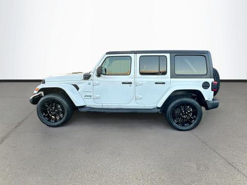 Bright White Clearcoat 2023 Jeep Wrangler 4xe Sahara