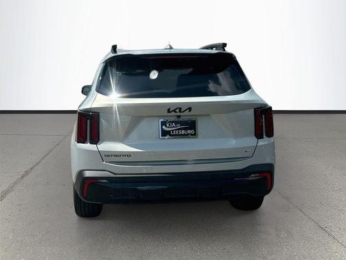 Ivory 2026 Kia Sorento SX