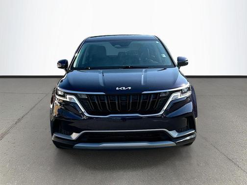 Deep Chroma Blue 2024 Kia Carnival LX