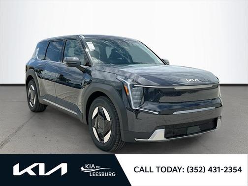 2026 Kia EV9 Light Short Range
