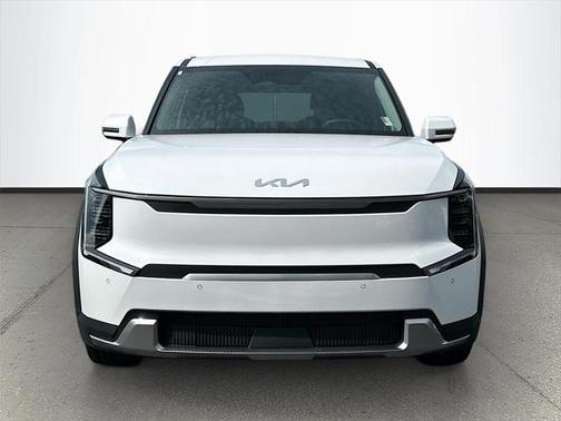 2026 Kia EV9 Light Long Range