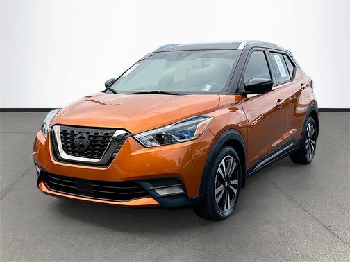 2020 Nissan Kicks SR