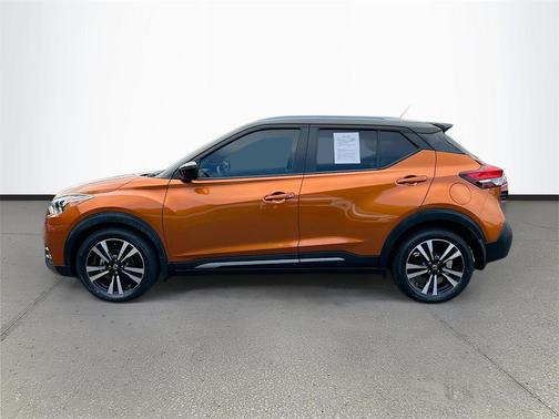 2020 Nissan Kicks SR