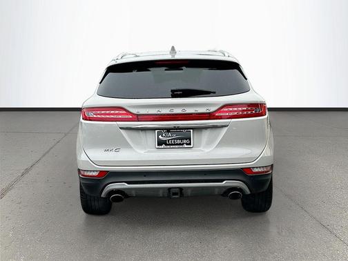 Pearl Metallic 2019 Lincoln MKC Select