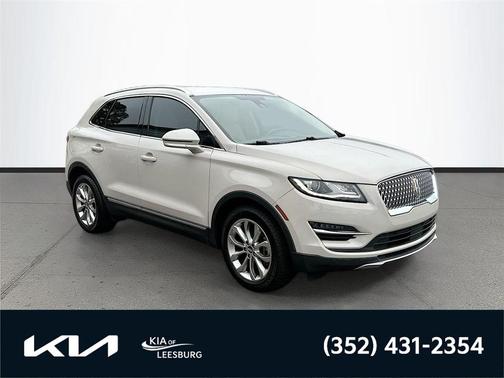 Pearl Metallic 2019 Lincoln MKC Select