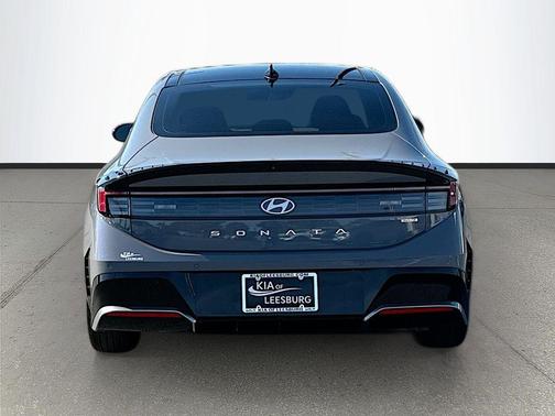 2024 Hyundai SONATA Hybrid Limited