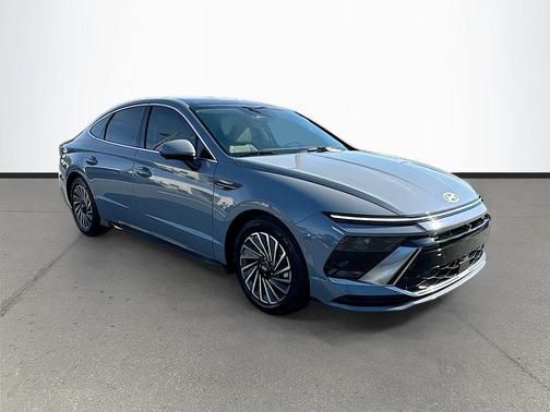 2024 Hyundai SONATA Hybrid Limited