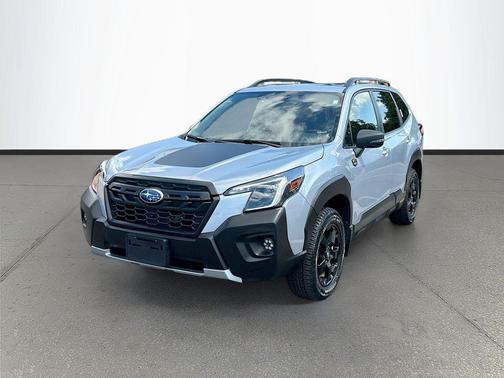 Ice Silver Metallic 2022 Subaru Forester Wilderness