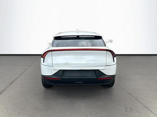 Snow White Pearl 2024 Kia EV6 Light Long Range