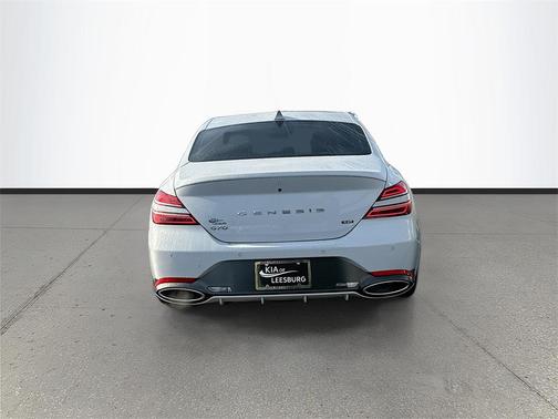 2023 Genesis G70 3.3T RWD