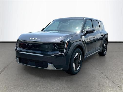 2026 Kia EV9 Light Long Range