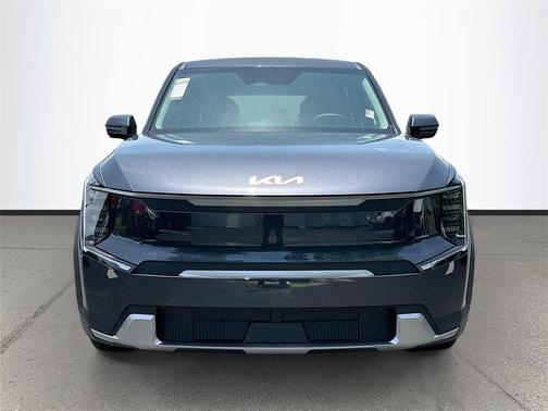 2026 Kia EV9 Light Long Range