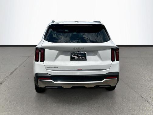 White 2026 Kia Sorento S