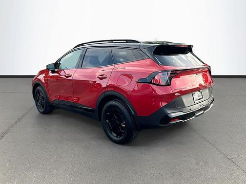 Runway Red/Black Roof 2026 Kia Sportage S