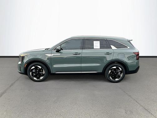 Cityscape Green 2025 Kia Sorento Hybrid EX