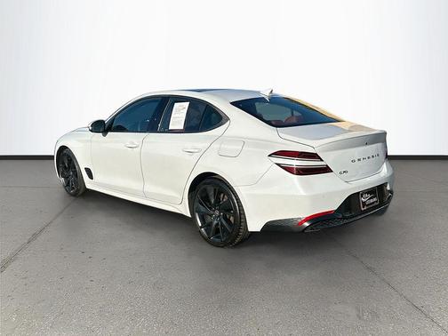 2023 Genesis G70 2.0T RWD