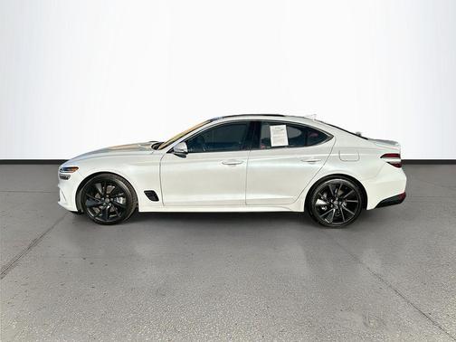 2023 Genesis G70 2.0T RWD