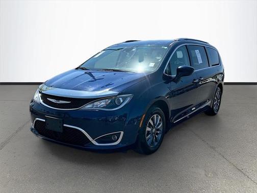2019 Chrysler Pacifica Touring-L Plus