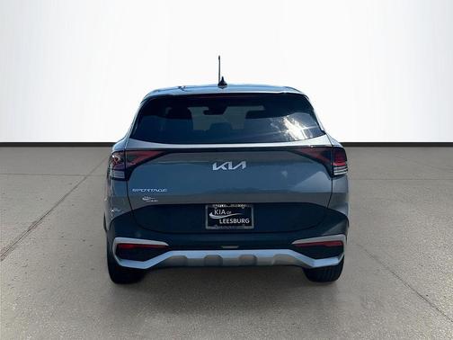 Everlasting Silver 2023 Kia Sportage EX